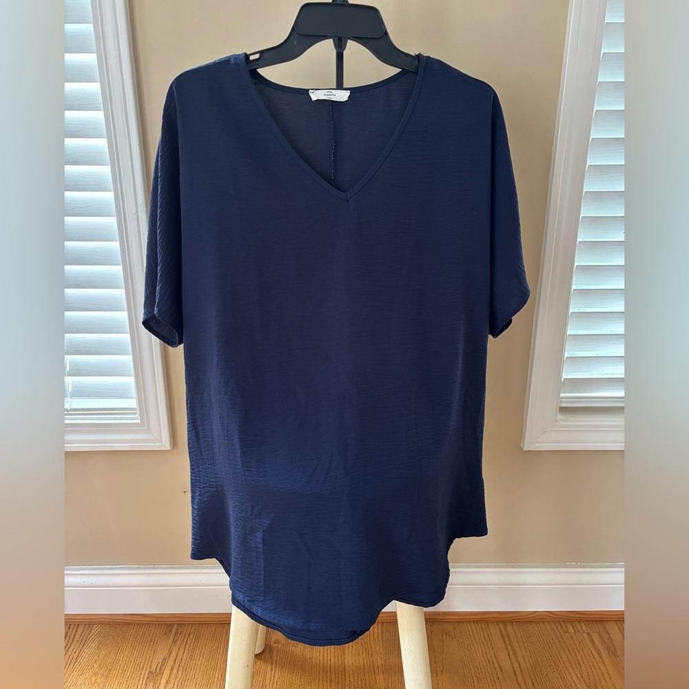 Entro Deep Blue V-Neck Short Sleeve Top